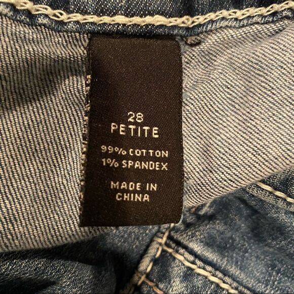 Lane Bryant Jeans Size 28 Petite - Picture 4 of 13